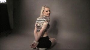 www.cuffkeybondage.com - Candy 94  the Escape Artist  thumbnail