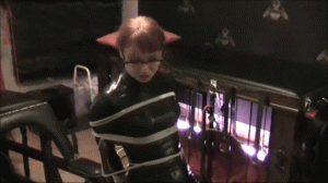 www.cuffkeybondage.com - Dommesel  in Distress  thumbnail